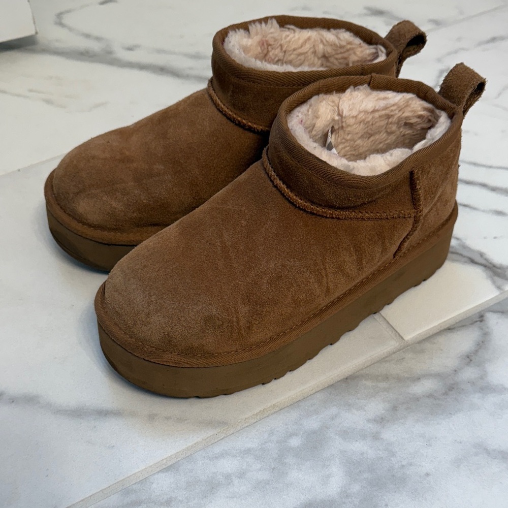 UGG kids classic mini platform boots